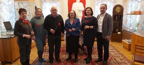 В ДОМЕ-МУЗЕЕ В.И. ЛЕНИНА СОСТОЯЛСЯ КРУГЛЫЙ СТОЛ В ЧЕСТЬ 85-ЛЕТИЯ СО ДНЯ ОТКРЫТИЯ