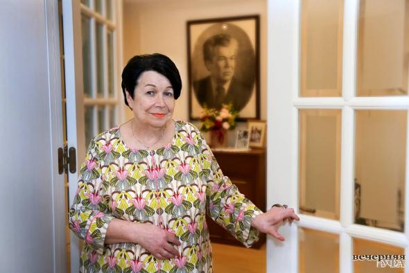 ПОЗДРАВЛЯЕМ С ЮБИЛЕЕМ АЛЬФИЮ МУСТАЕВНУ КАРИМОВУ!