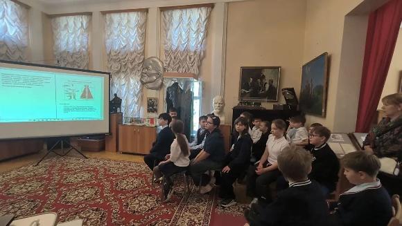 ДЕНЬ НАЦИОНАЛЬНОГО КОСТЮМА В ДОМЕ-МУЗЕЕ В.И.ЛЕНИНА