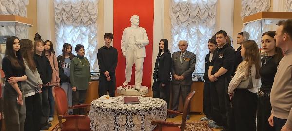У нас в гостях -учащиеся колледжа